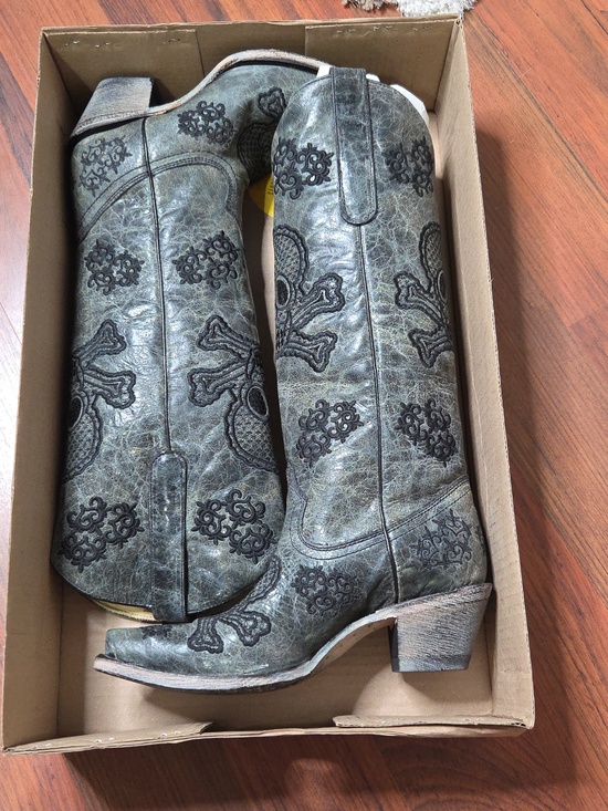 Corral Boots Shoes - Corral Boots Sequin Embroidered Skull Dark Grey Boots Size 8 NWB